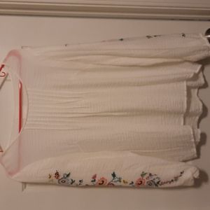 White Women's Blouse with Floral Embroidery, Size L